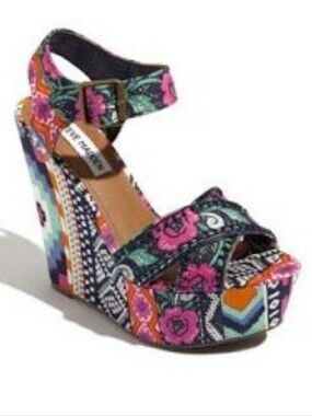 Steve Madden Colorful Aztec Tribal Wedges
